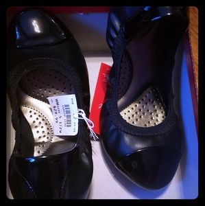 Womens flats OBO